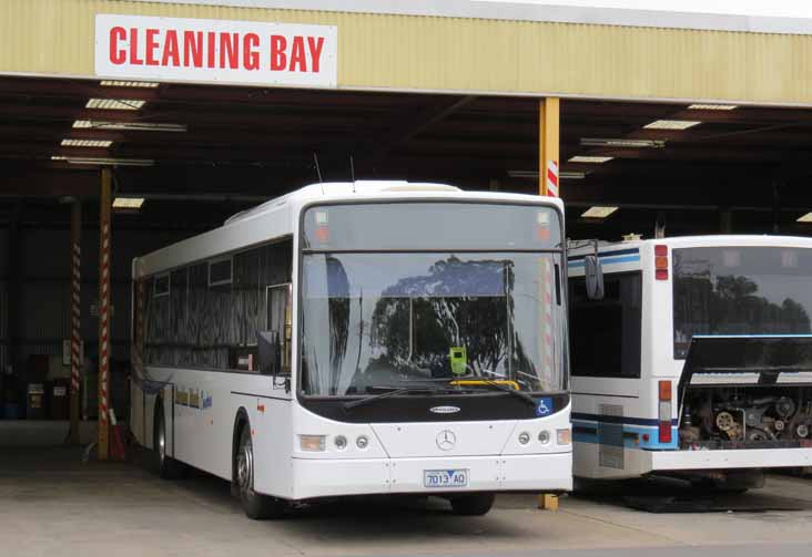 Bacchus Marsh Mercedes OH1830LE Volgren 13